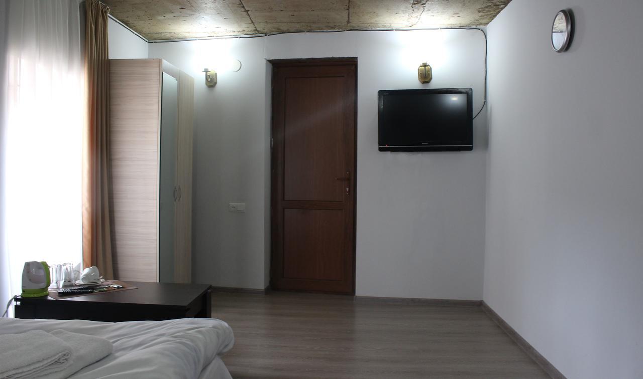Hotel Vita Tbilisi Exterior photo