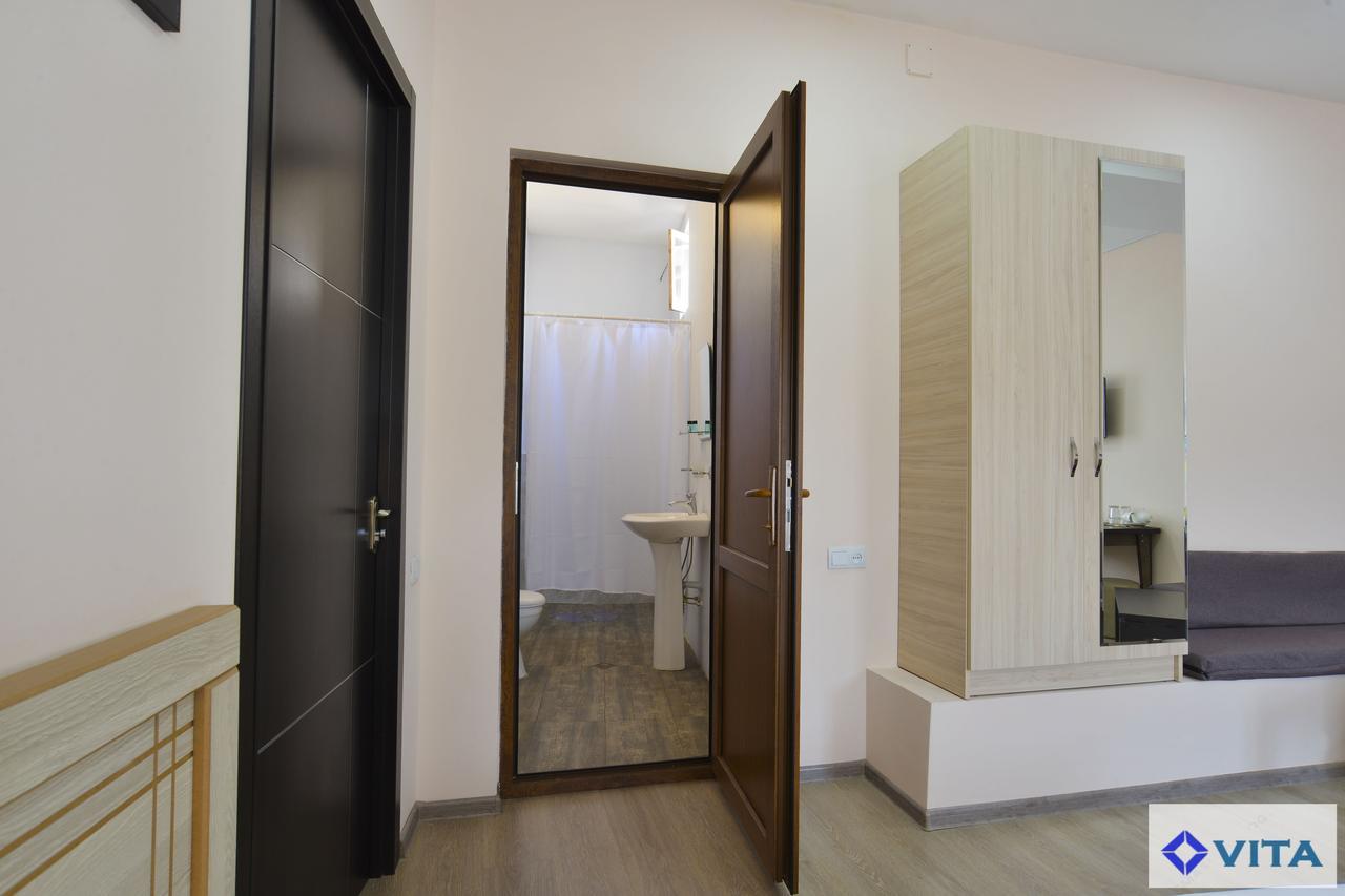 Hotel Vita Tbilisi Exterior photo